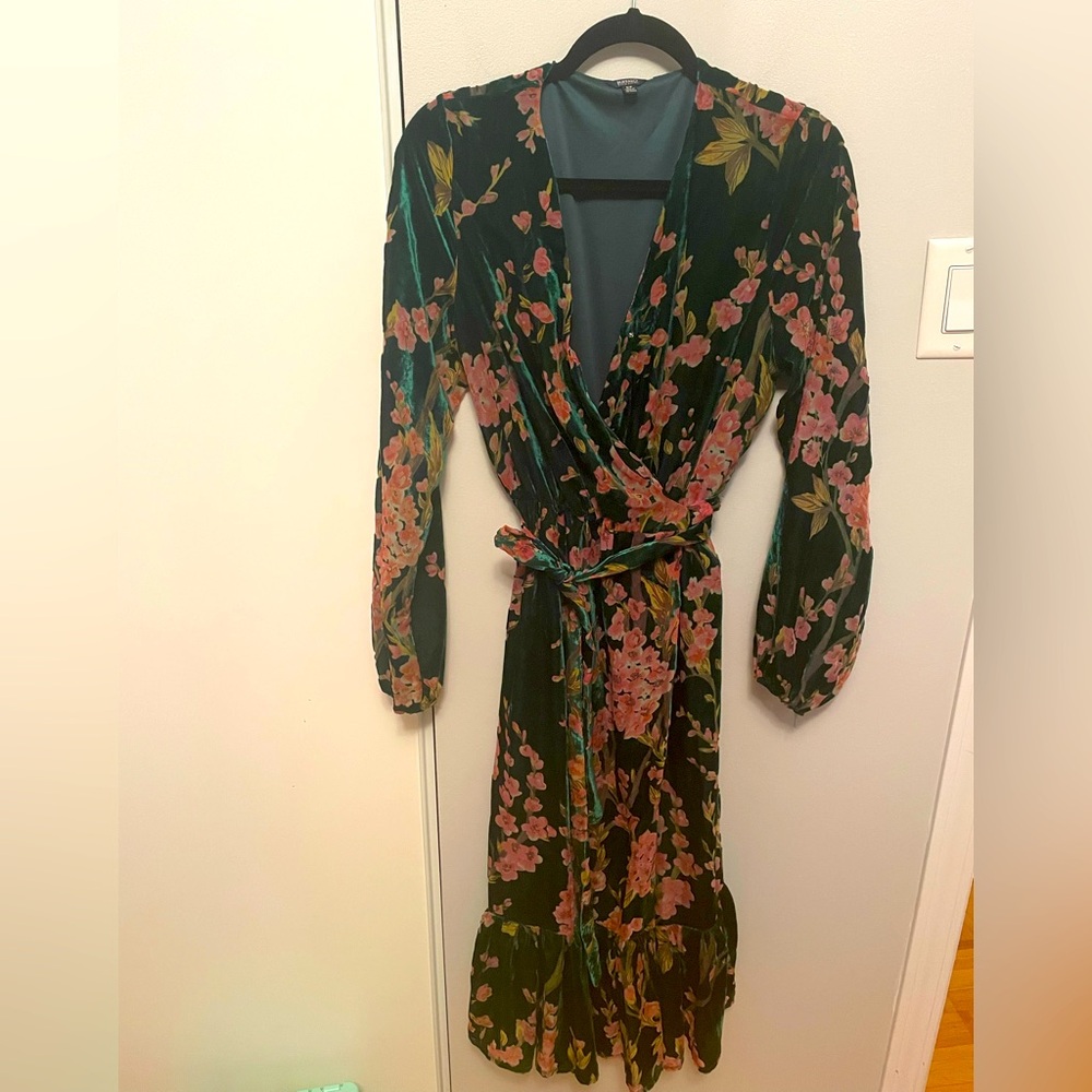 Buffalo David Bitton Black and Green velour Dress